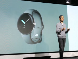 Google Pixel Watch発売でロレックスの買取価格は変わる? スマートウォッチの登場が"高級時計市場"に与えた意外な影響