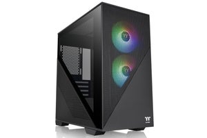 Thermaltake、ミドルタワーなのにE-ATXまで対応するPCケース