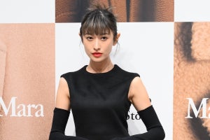 山田優、ほっそり二の腕見せ　黒のロングドレスでオーラ放つ