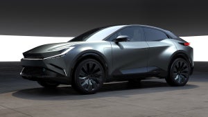 トヨタがEVのコンセプトカー「TOYOTA bZ Compact SUV Concept」を世界初披露! 特徴は?