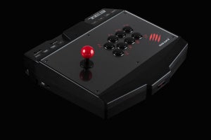 Mad Catz、アーケードコントローラーやゲーミングヘッドセットを発売