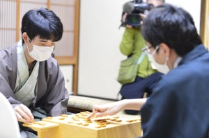 見逃された千日手　藤井竜王が竜王初防衛　第35期竜王戦七番勝負第６局