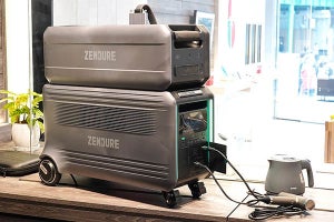 停電時も家電が使え、電気代の節約にも　ZENDUREが家庭用蓄電池「SuperBase V」