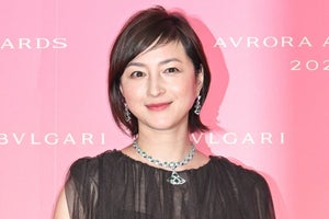 広末涼子、1億円ジュエリー身に着け笑顔「1年頑張ったご褒美だなと」 