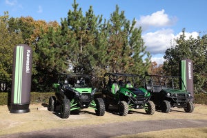 アトラクションのようなワクワク感! ついに日本展開が始まったカワサキのオフロード四輪車、試乗レポート