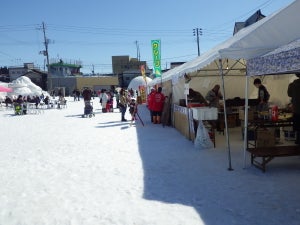 ランタンの打ち上げも! 新潟「第47回つなん雪まつり」が3月10日・11日に4年ぶりの通常開催