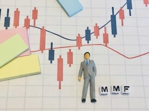 外貨預金と外貨MMFの違いを詳しく解説