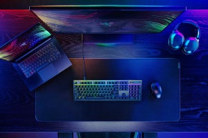 Razer、光学スイッチ搭載の薄型ゲーミングキーボードに有線モデル