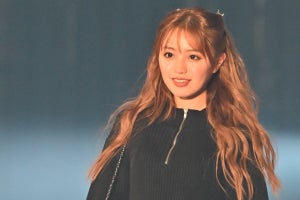 野々村真の娘・香音、ハーフツインで可愛さ全開! ミニワンピで美脚も披露