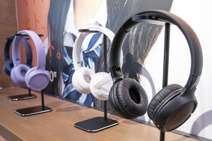 JBL、約57時間聴ける直販7,150円のヘッドホン「TUNE 520BT」