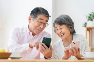 70代のスマホ所有率は約8割、60代は9割以上 - ドコモ調査