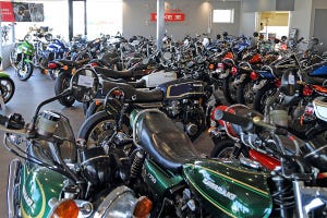 名車がずらり! しかも買える! バイク王が絶版車専門店をオープンする理由