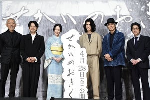 黒木華、水色鮮やかな着物姿　難役挑戦の主演作に手応え「愛と希望が詰まった作品」