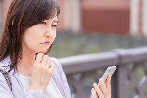 女性が既読スルーする心理は? 既読無視されたら終わり? 対処法も紹介