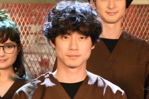 坂口健太郎、意外にも筋肉質　鈴木紗理奈は胸筋触って疲労回復「ありがとう」