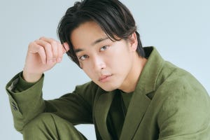 佐藤寛太、“座長”稲垣吾郎の姿勢に感銘「ついていきたい」 舞台『サンソン』の稽古秘話や役作り語る