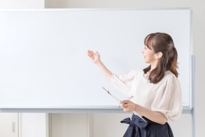 「やむなし」の意味とは? 使い方・例文や類語・英語表現などを解説