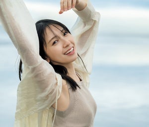 日向坂46・金村美玖、肩見せノースリーブで大人っぽくアンニュイな魅力