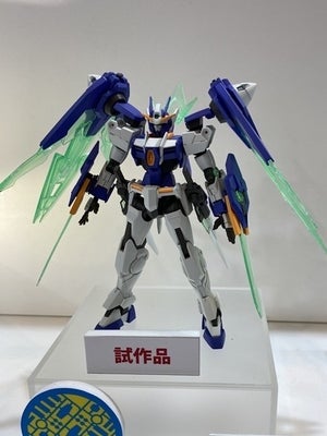 『ガンダムビルドメタバース』ガンダムダブルオーダイバーアークのガンプラは集光樹脂で自ら発光するような演出を実現