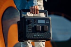 BLUETTI、容量拡張できるIP67防じん防水ポタ電 - 5月31日までの購入で割引も