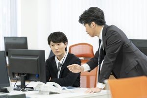 若手社員がやる気を失う言葉ランキング、「前にも言ったと思うんだけど」「やる気ある?」「もういいよ、別の人にお願いする」「私が若いころは」を抑えた1位は?