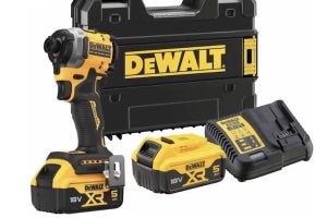 DEWALT、ヘッドがコンパクトなインパクトドライバー