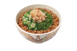 すき家、三陸産めかぶたっぷりの「めかぶオクラ牛丼」発売