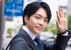 なにわ男子・西畑大吾、スーツ姿でオフィスラブ熱演　“同期”永瀬廉＆正門良規についても語る