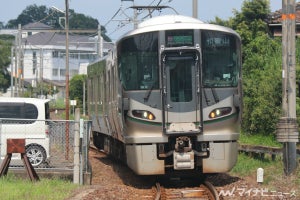 JR和歌山線で路盤流出、近鉄吉野線・南海高野線で土砂流入等の被害