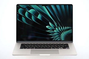 15.3インチに大画面化した「MacBook Air」、ファミリーにも向く1台に