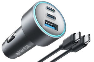 最大67W出力、3台同時充電もできる4,490円のカーチャージャー - Anker