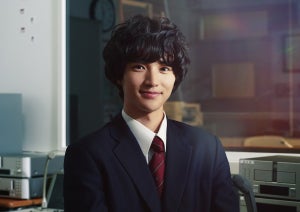 『First Love 初恋』で話題・木戸大聖が連ドラ初主演、ラジオ愛あふれる高校生に