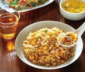 パルシステム、年400万食超の売れ筋「直火炒めチャーハン」のパラパラ食感さらにUP-煮豚は焼豚に