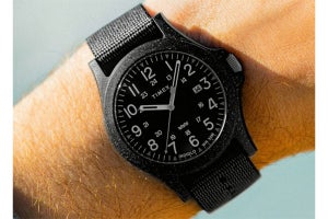 TIMEX、キャンパーフェイスを受け継いだ海洋プラスチック素材の新作