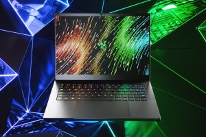 Razer、QHD+の240Hzディスプレイを採用した14インチゲーミングノートPC