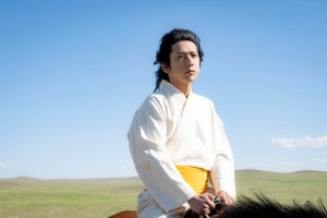 二宮和也、日曜劇場『VIVANT』参戦! 第1話にサプライズ登場「驚いてもらえたらうれしい」