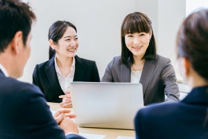 「何から何まで」の意味とは? お礼の例文やビジネスでの使い方、言い換えも