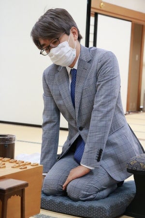 大長考に好手なし　羽生九段が超難解な終盤制し２連勝　第73期ALSOK杯王将戦挑戦者決定リーグ