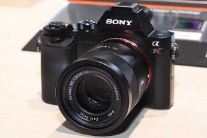 ソニー「α7」、登場から10年　AFや速写、動画を磨き上げて支持獲得