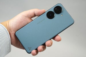 「Zenfone 10」レビュー、小型スマホ特有の弱点を感じさせない作り込みが光る一台