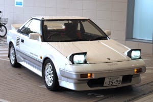 ネオクラシックカーのトヨタ「MR2」は速すぎないのが魅力? 乗って感じた意外性