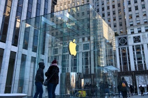 Apple、4四半期連続の減収、iPhoneは7〜9月期の過去最高、Macが34％減