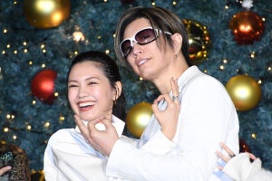 GACKT、イルミネーション点灯でハプニングも笑顔　プライベートで埼玉訪問の可能性も