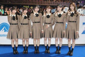 日向坂46、ブルーカーペットに親近感「私たちのグループカラーが空色なので」