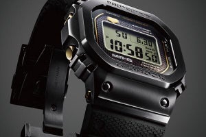 G-SHOCK、最高峰「MR-G」からスクエアケース＆ラバーバンドの新作