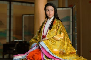 高畑充希、『光る君へ』藤原定子役の扮装写真公開　道隆(井浦新)の長女