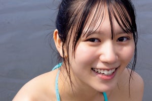 川道さら、美バストのぞく水色ビキニ姿も　SUP初体験の様子を激写