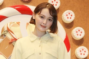 玉城ティナ、お腹チラリ　イエローのセットアップ姿で魅了