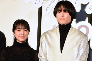 松村北斗、上白石萌音と朝ドラ『カムカム』夫婦役も「さして話してない…」再共演で仲深める