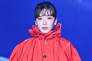 永野芽郁、「TGCしずおか」トップバッター飾る! 八木勇征もサプライズ登場し大歓声